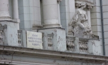m008