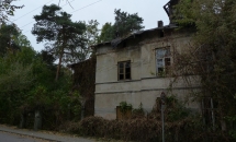 Vila obchod - sklep, boční pohled