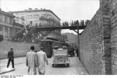 Bundesarchiv_Bild_101I-270-0298-14_Polen_Ghetto_Warschau_Brücke